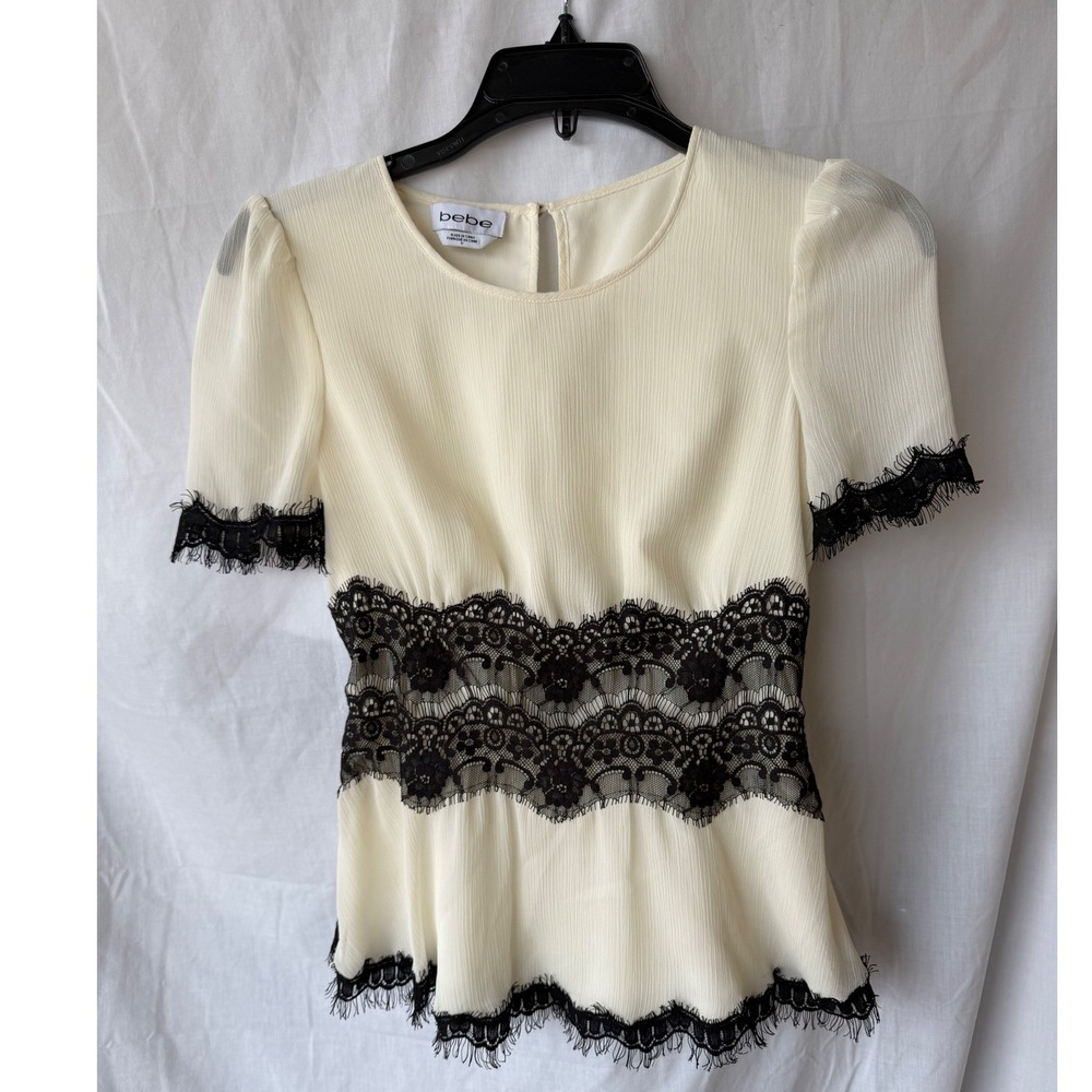 bebe Blouse Cream Black Lace Trim Peplum Puff Sleeve Coquette Romantic X Small